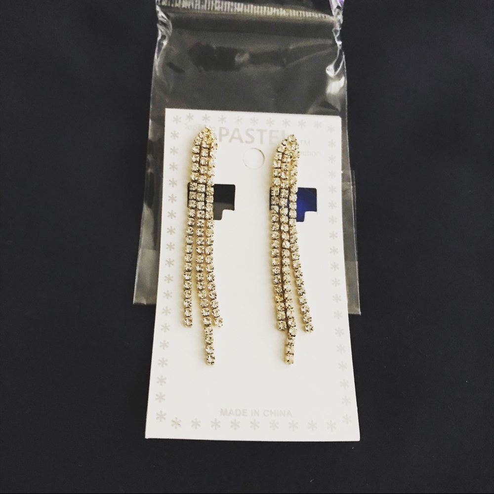 Diamond dangling earrings